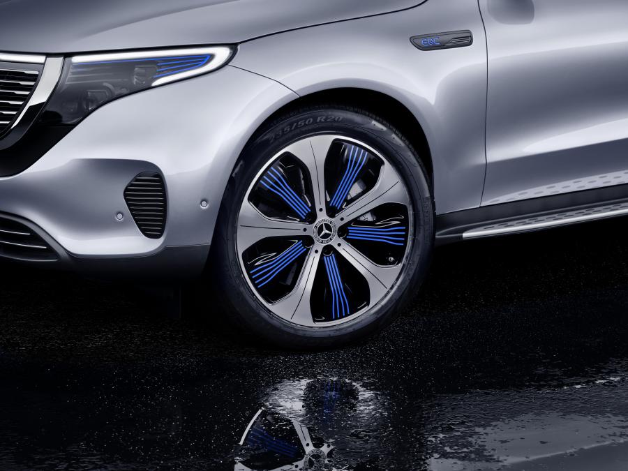 Детали экстерьера Mercedes-Benz EQC400 4Matic (N293) 2019 года  (WW) (фото 5 из 202)